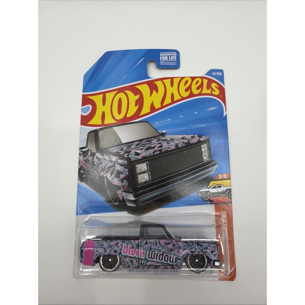 Hot Wheels '83 Chevy Silverado Black Widow 1:64 Diecast Truck Black Pink Blue
